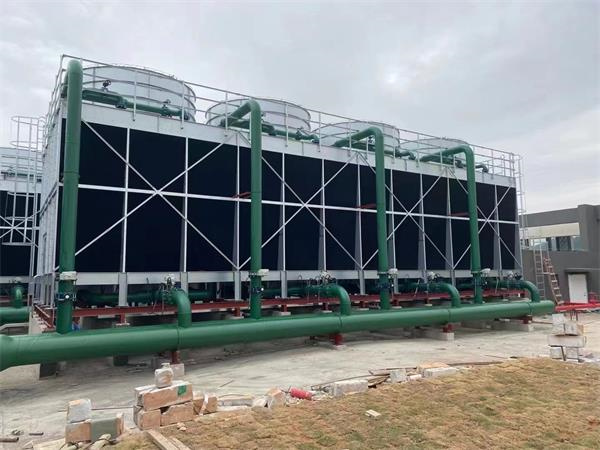 冷卻塔填料更換：閉式冷卻塔工作原理(冷卻塔機組的工作原理圖)